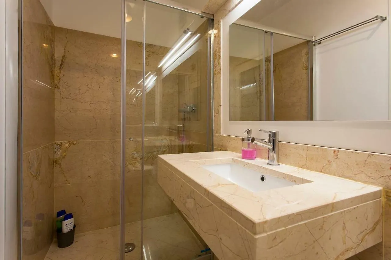 Exquisit Flat Left Apartment Lisbon