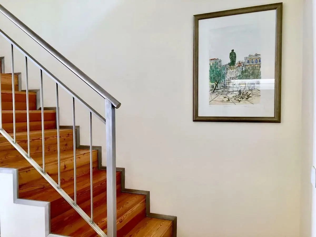 Exquisit Flat Left Apartment Lisbon Portugal
